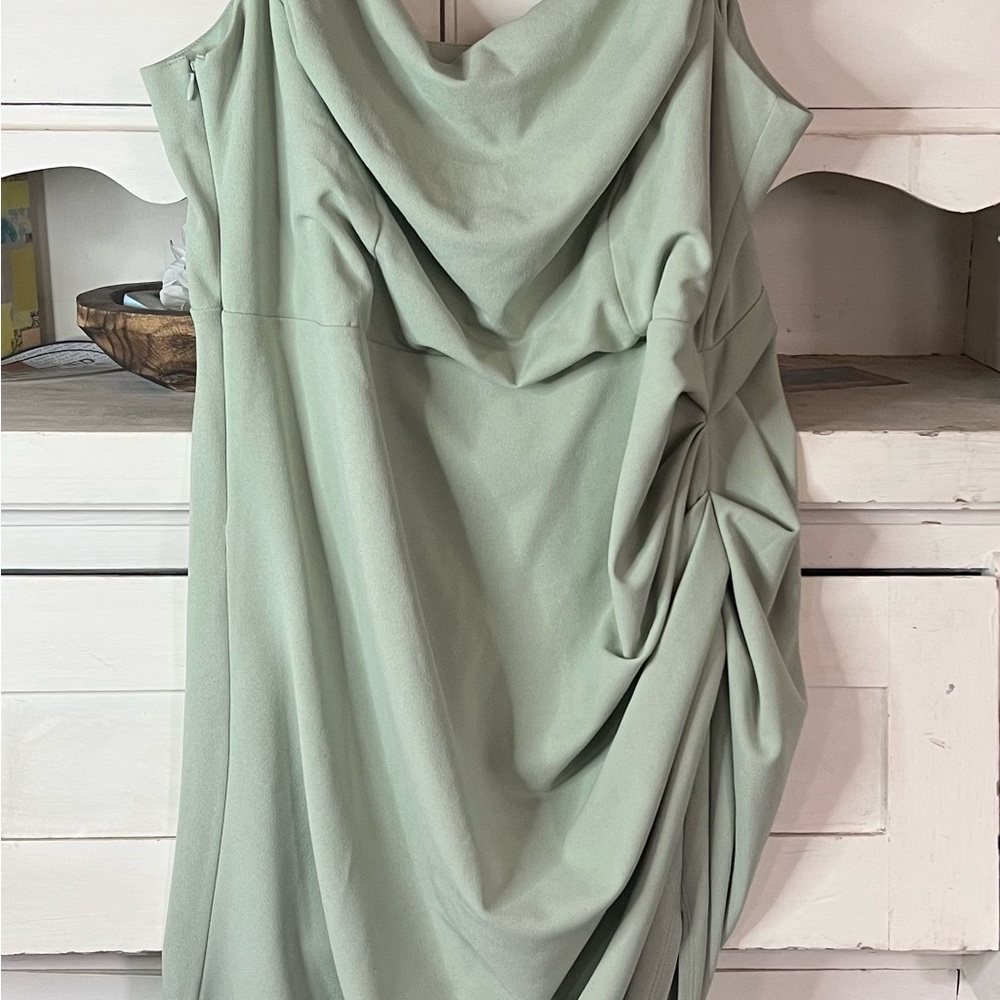 ✨ASOS Design scrunched side dress ✨